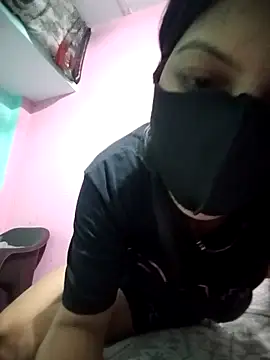 Hotty-Divya online show from 04/17/26, 02:36