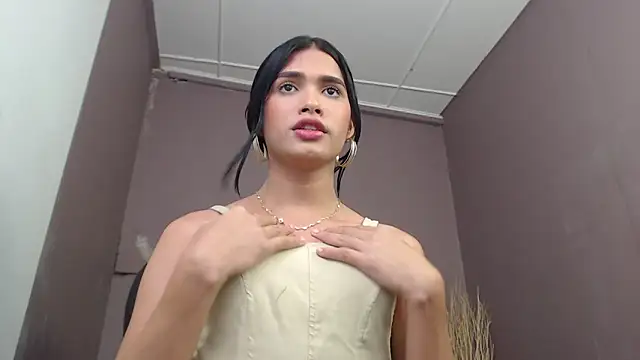 Snapshot of Greys_ath chatting on 03/14/25, 03:59 Greys ath online show from 03/14/25, 03:59