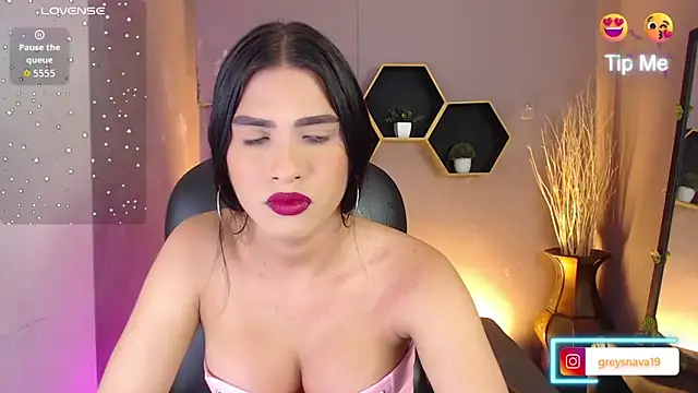 Snapshot of Greys_ath chatting on 09/20/25, 04:46 Greys ath online show from 09/20/25, 04:46