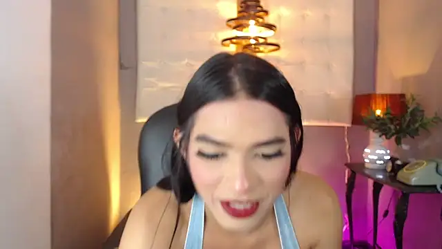 Snapshot of Greys_ath chatting on 10/27/25, 03:32 Greys ath online show from 10/27/25, 03:32