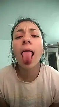 Snapshot of Avi_Thomsonn chatting on 12/28/24, 08:15 Avi Thomsonn online show from 12/28/24, 08:15