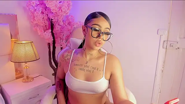 Mia Jansen online show from 02/12/25, 09:43