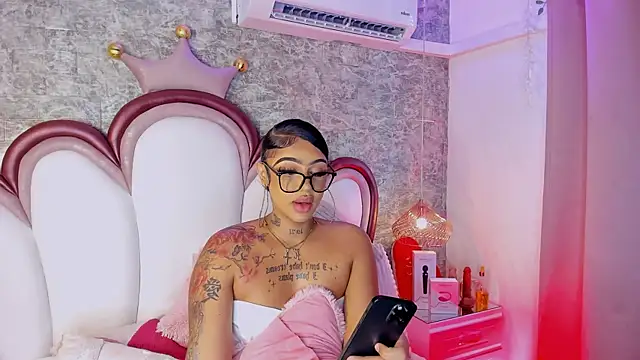 Mia Jansen online show from 04/25/26, 01:36