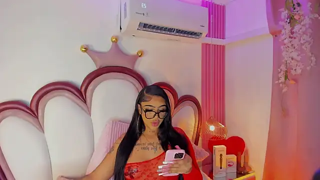 Mia Jansen online show from 07/04/26, 02:12