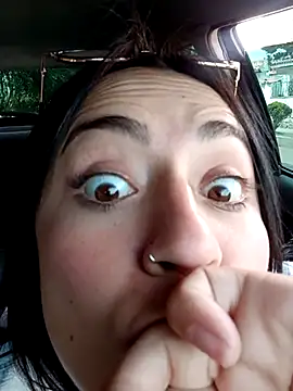 Lesly 10- online show from 02/02/25, 06:53