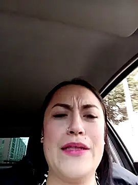 Lesly 10- online show from 03/05/25, 10:21