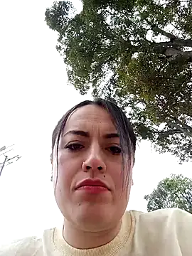 Lesly 10- online show from 03/21/25, 12:17