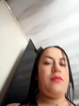 Lesly 10- online show from 01/15/26, 03:49