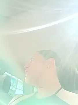 Lesly 10- online show from 03/24/26, 07:30