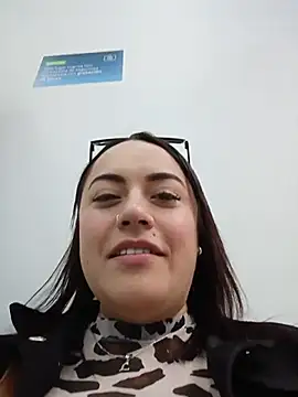 Lesly 10- online show from 06/02/26, 04:09