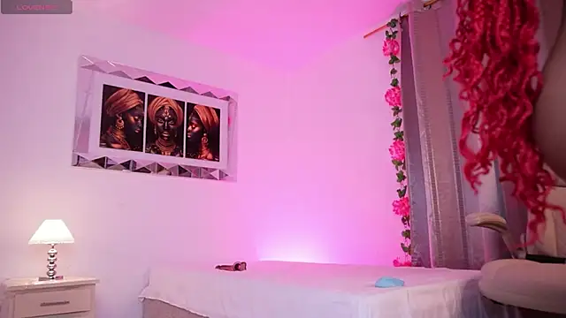 Snapshot of Alondrasparrow2 chatting on 01/28/25, 11:39 Alondrasparrow2 online show from 01/28/25, 11:39