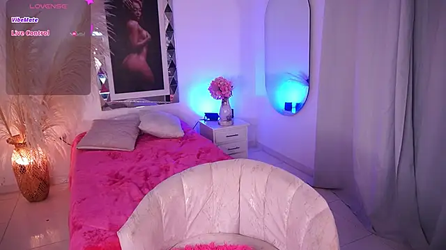 Alondrasparrow2 online show from 05/16/26, 11:09