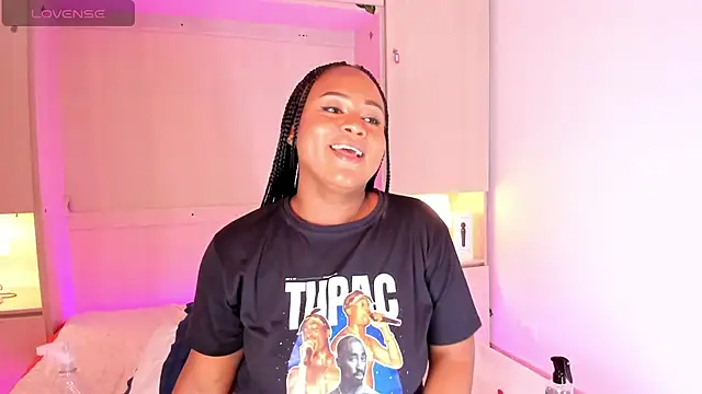 EmilyyStuart online show from 02/11/25, 09:42