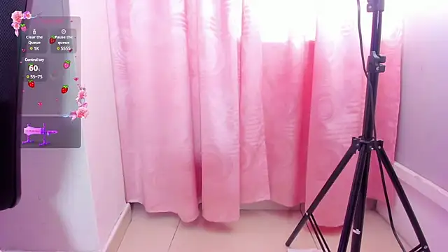 Snapshot of Elii_ross chatting on 03/14/25, 07:12 Elii ross online show from 03/14/25, 07:12