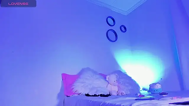 Snapshot of Elii_ross chatting on 10/12/25, 01:37 Elii ross online show from 10/12/25, 01:37