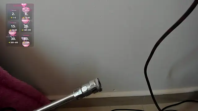 Snapshot of Elii_ross chatting on 11/11/25, 07:03 Elii ross online show from 11/11/25, 07:03