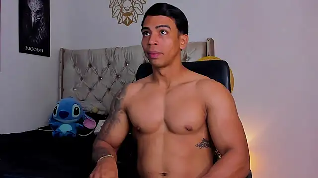 Andrew wolf7 online show from 11/08/25, 03:45