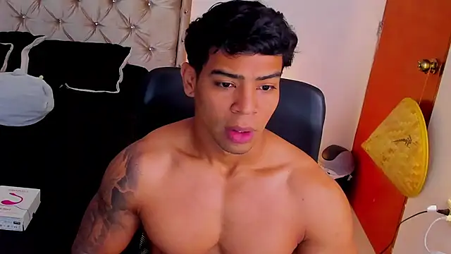 Andrew wolf7 online show from 01/07/26, 12:13