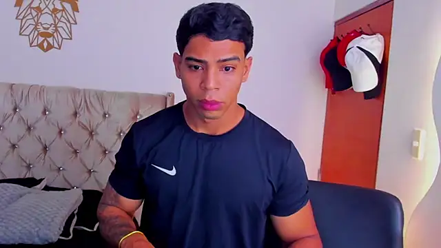 Andrew wolf7 online show from 01/17/26, 01:43