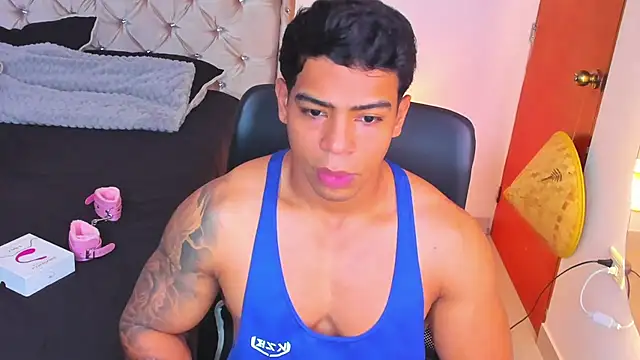 Andrew wolf7 online show from 02/01/26, 04:49