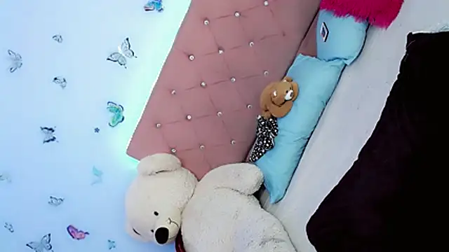 Riossvale online show from 04/17/26, 01:52