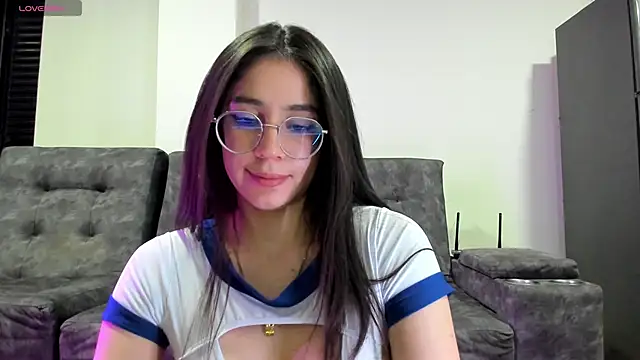 emmadiaz1 online show from 10/04/25, 05:27