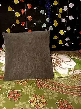 Snapshot of Sony-Model chatting on 11/15/25, 03:19 Sony-Model online show from 11/15/25, 03:19