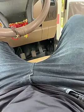 Snapshot of SnapIDRakesh4 chatting on 02/28/25, 05:59 SnapIDRakesh4 online show from 02/28/25, 05:59