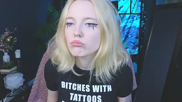 Crackling Tatii online show from 02/18/25, 08:58