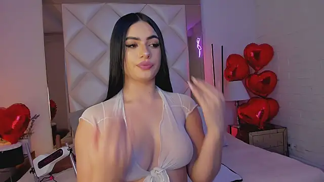 KimRoussee online show from 02/15/25, 08:11