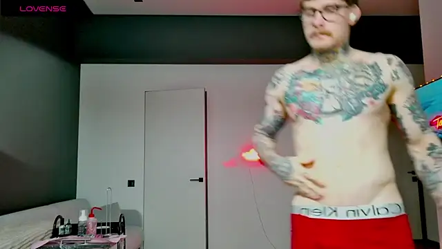 white King9999 online show from 12/21/25, 01:07