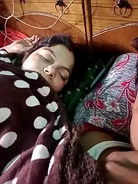 Snapshot of Lustyful_Couple chatting on 01/11/25, 09:46 Lustyful Couple online show from 01/11/25, 09:46