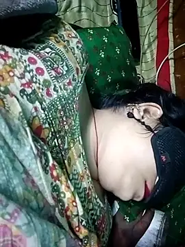 Snapshot of Lustyful_Couple chatting on 11/10/25, 11:15 Lustyful Couple online show from 11/10/25, 11:15