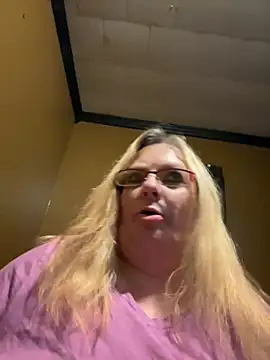 Snapshot of CherishWilliams chatting on 07/21/26, 05:10 CherishWilliams online show from 07/21/26, 05:10