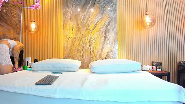 nathassa grant online show from 03/03/25, 11:33