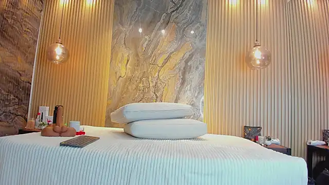 nathassa grant online show from 03/12/25, 02:34