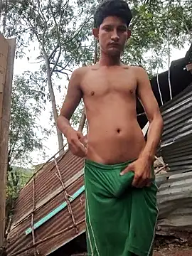 Valentinacuc online show from 04/05/26, 11:18