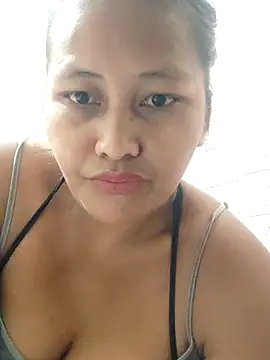 Snapshot of Sweetchuby1995 chatting on 03/31/26, 08:53 Sweetchuby1995 online show from 03/31/26, 08:53