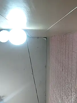 Snapshot of Sweetchuby1995 chatting on 04/15/26, 06:37 Sweetchuby1995 online show from 04/15/26, 06:37