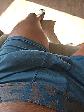 Snapshot of Keshuloveyou chatting on 03/03/25, 08:43 Keshuloveyou online show from 03/03/25, 08:43