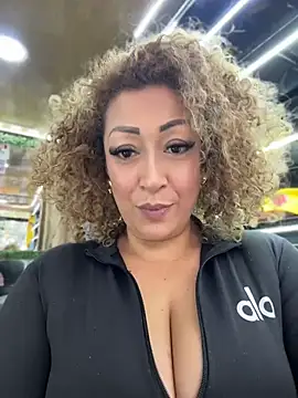 Katti Barrera online show from 06/25/26, 07:51