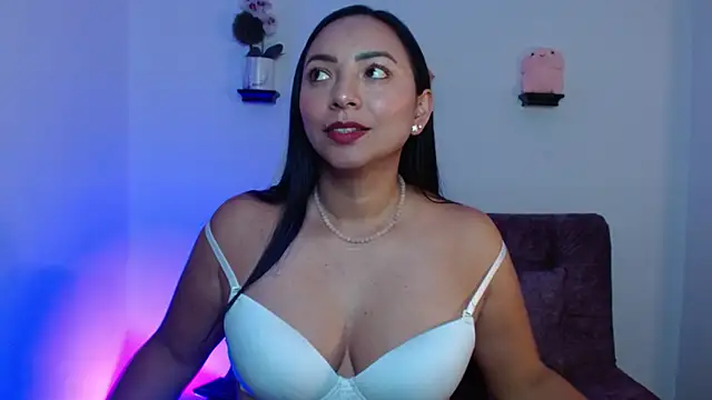 Emmi Cam online show from 02/27/25, 02:10