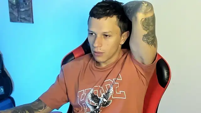 Snapshot of goodboy69l chatting on 02/07/26, 12:09 goodboy69l online show from 02/07/26, 12:09