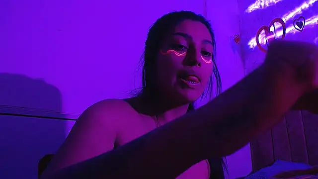 Snapshot of SarahStones chatting on 02/22/25, 07:45 SarahStones online show from 02/22/25, 07:45