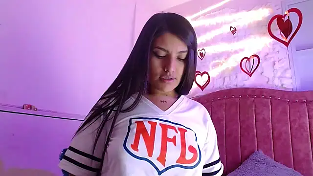 Snapshot of SarahStones chatting on 03/11/25, 02:54 SarahStones online show from 03/11/25, 02:54