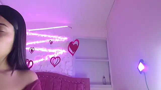 Snapshot of SarahStones chatting on 03/12/25, 03:46 SarahStones online show from 03/12/25, 03:46