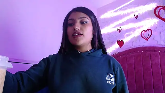 Snapshot of SarahStones chatting on 03/14/25, 08:42 SarahStones online show from 03/14/25, 08:42