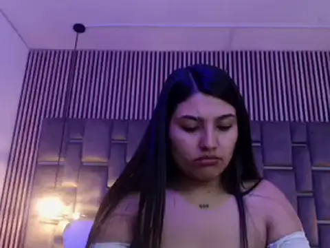 SarahStones online show from 07/06/26, 09:06