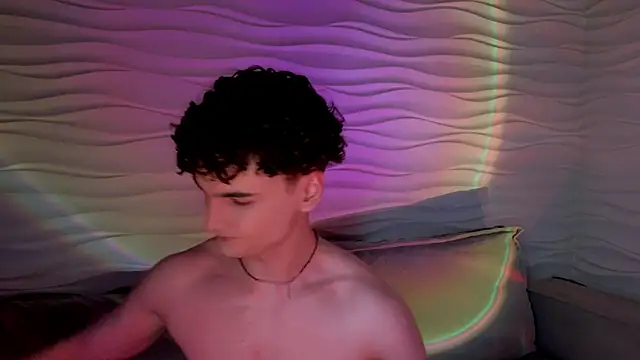 Snapshot of adam_21cm__ chatting on 03/12/25, 07:38 adam 21cm online show from 03/12/25, 07:38