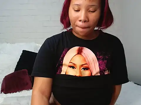 Snapshot of DrippinCaramelCutie chatting on 03/02/25, 12:42 DrippinCaramelCutie online show from 03/02/25, 12:42